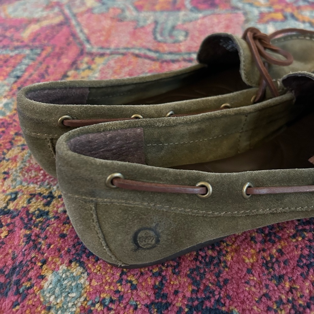 Born | Women’s Olive Green Suede Leather Slip On Driving Loafers Moccasins 8.5 - Picture 8 of 16